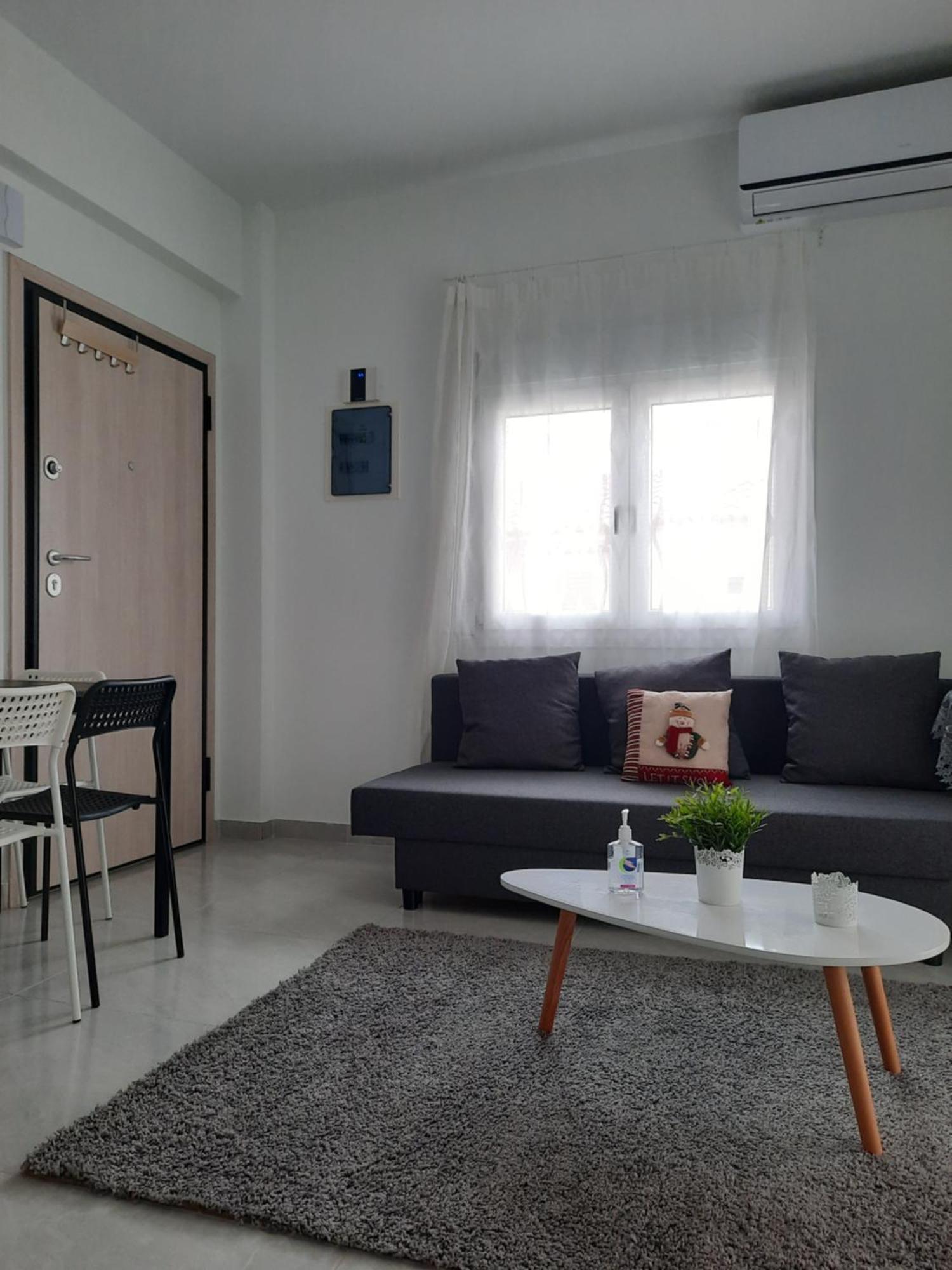 By The Sea Appartement Peraía Kamer foto